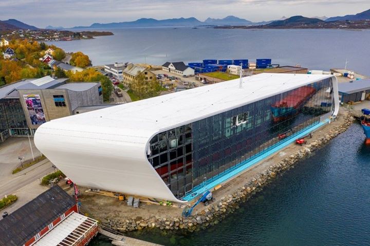 Eski bir Hurtigruten gemisini barındırma sanatı